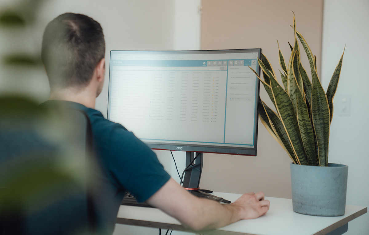 Digitales Dokument-Management-System M-Files für Treuhänder